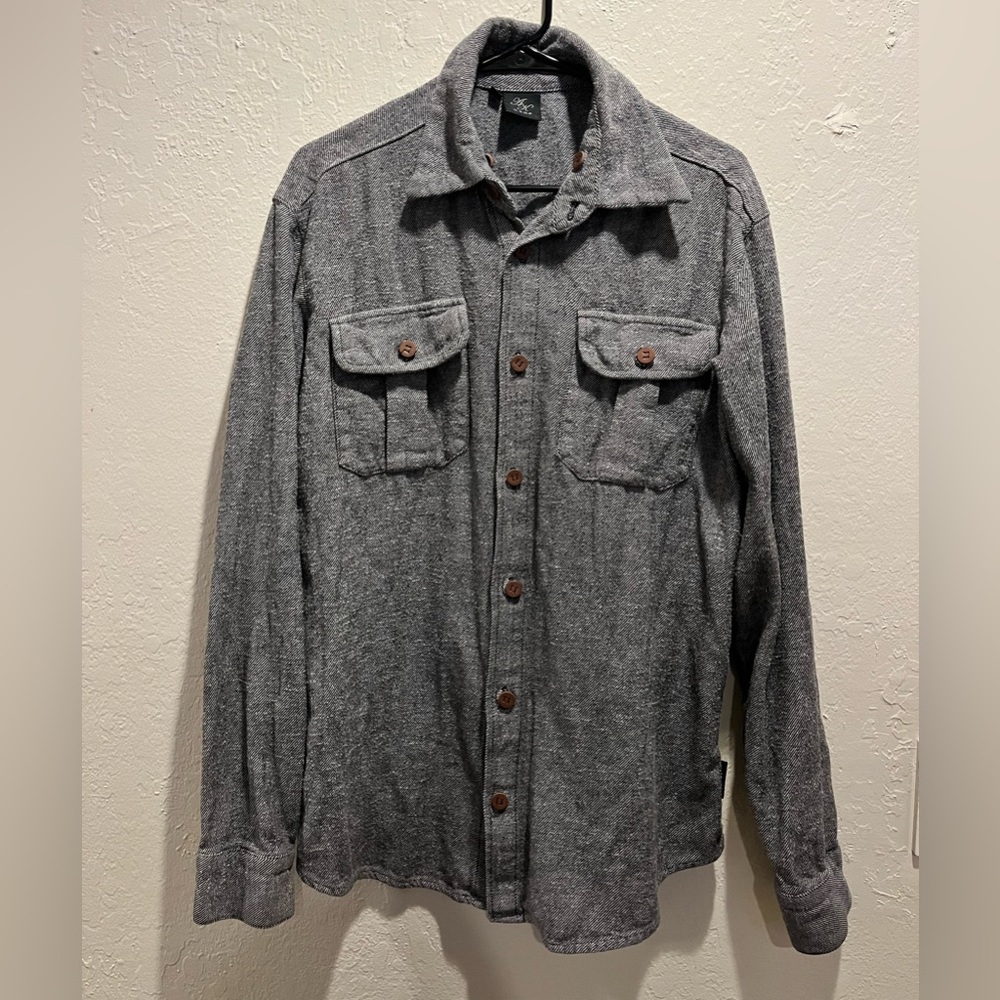Akomplice VSOP grey button down with brown buttons and pockets Size XL